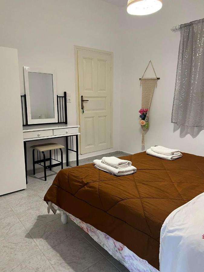 Zolfo Antico Beach Apartment Perissa Esterno foto